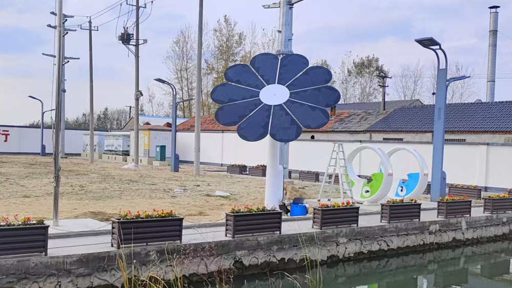 Photovoltaic sunflower + wind turbine-Jiangsu Huai'an case